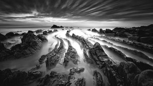 Une Photo, Une Histoire – Dragon, la Plage de Barrika et l’Obsession de l’Image Parfaite