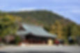 R08外拝殿と畝傍山.jpg