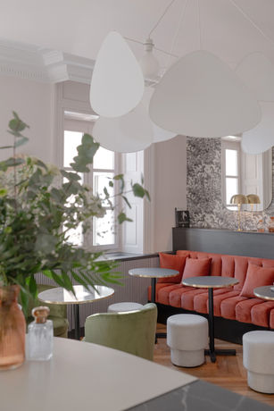 Projet de rénovation, transformation d'un EHPAD en boutique hôtel 3 étoiles de 24 chambres à Saint Just Saint Rambert. 