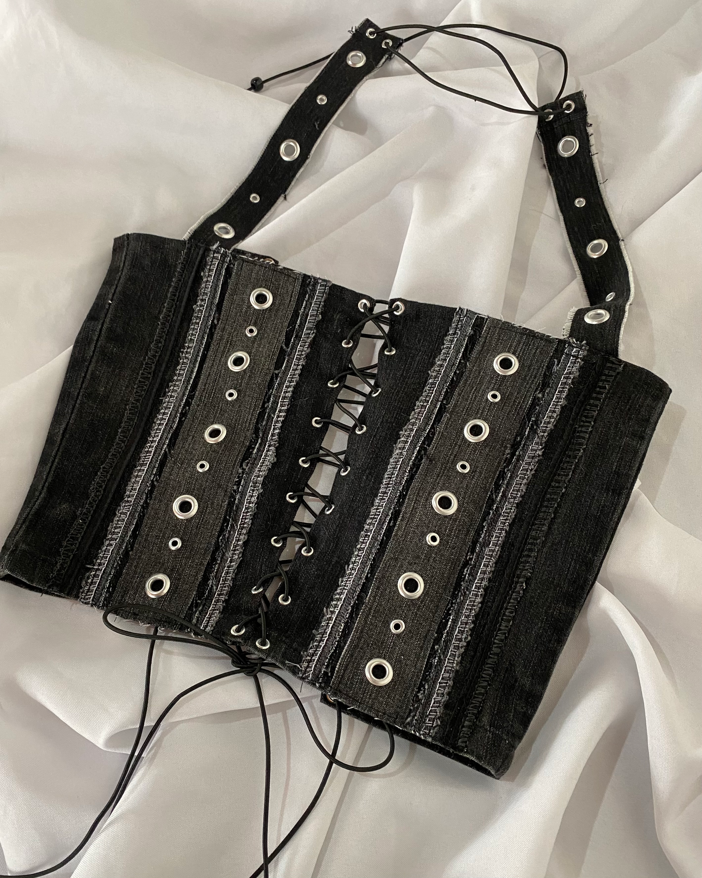 Top black work