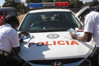 AUTOMOBILISTA DE SEMI-COLECTIVOS DETITO APÓS TENTAR SUBORNAR A POLÍCIA