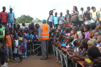 ALUSIVO AO 1 DE JUNHOAMVIRO PROMOVE EDUCAÇÃO RODOVIÁRIA NA EPC 30 DE JANEIRO