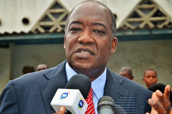 MEDH ADOPTA LIVRO ÚNICO NO ENSINO SECUNDÁRIO