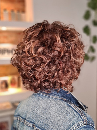 mechas cabello rizado