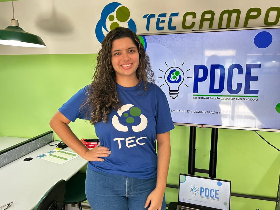 Anna Júlia, palestrante do PDCE.