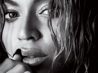 A Rainha está de volta!! Beyoncé estampa a capa da revista Vogue com edição para Setembro.