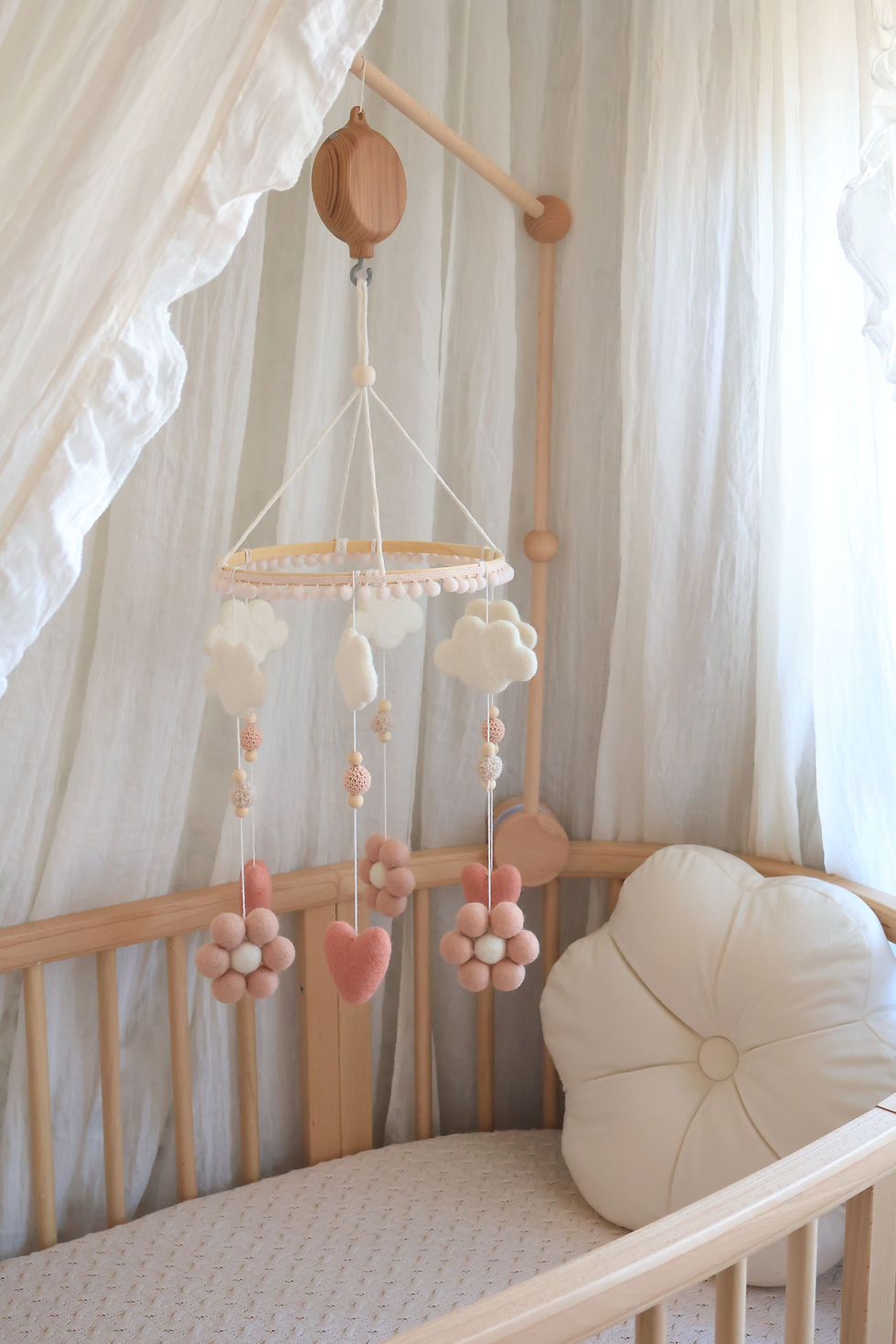 Complete set babymobiel madelief soft pink