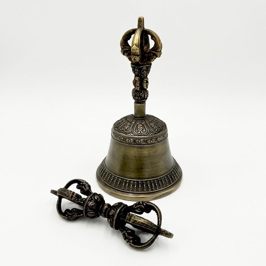 Campana tibetana de bronce grande liso