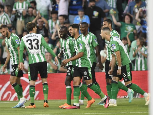 El Betis encarrila Europa y llega en forma al derbi