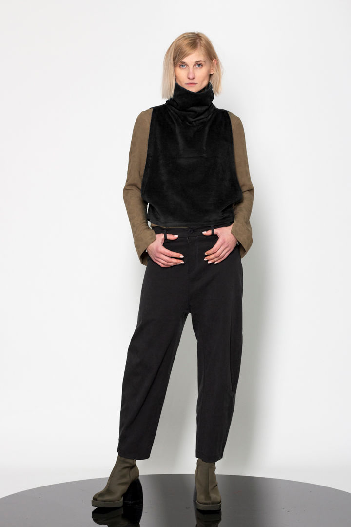Thumbnail: Sleeveless jersey velvet top