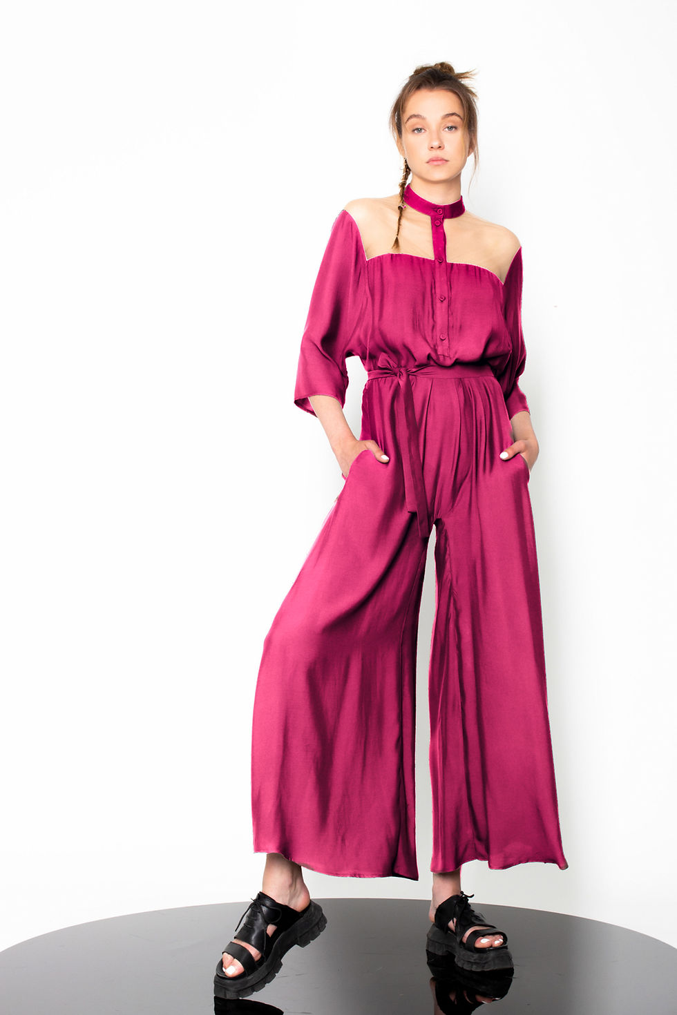 Thumbnail: Invisible net kimono sleeves jumpsuit