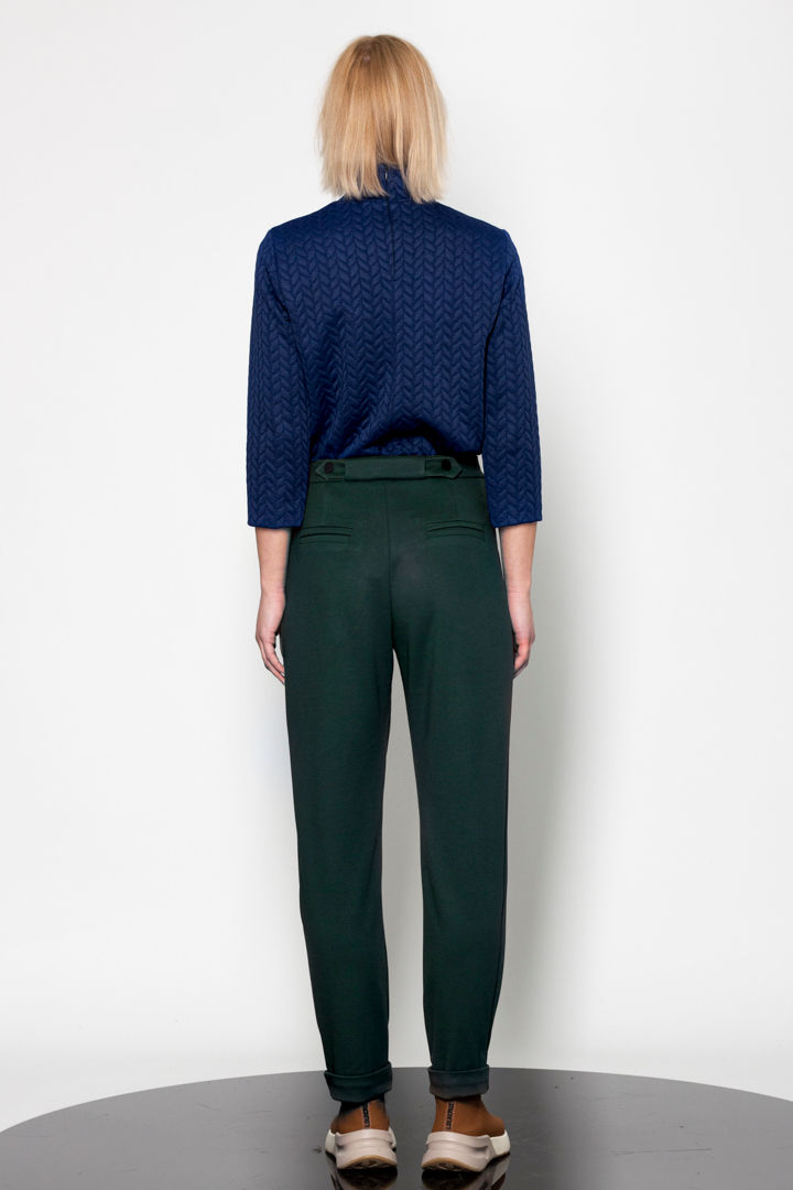 Thumbnail: Pegged pants