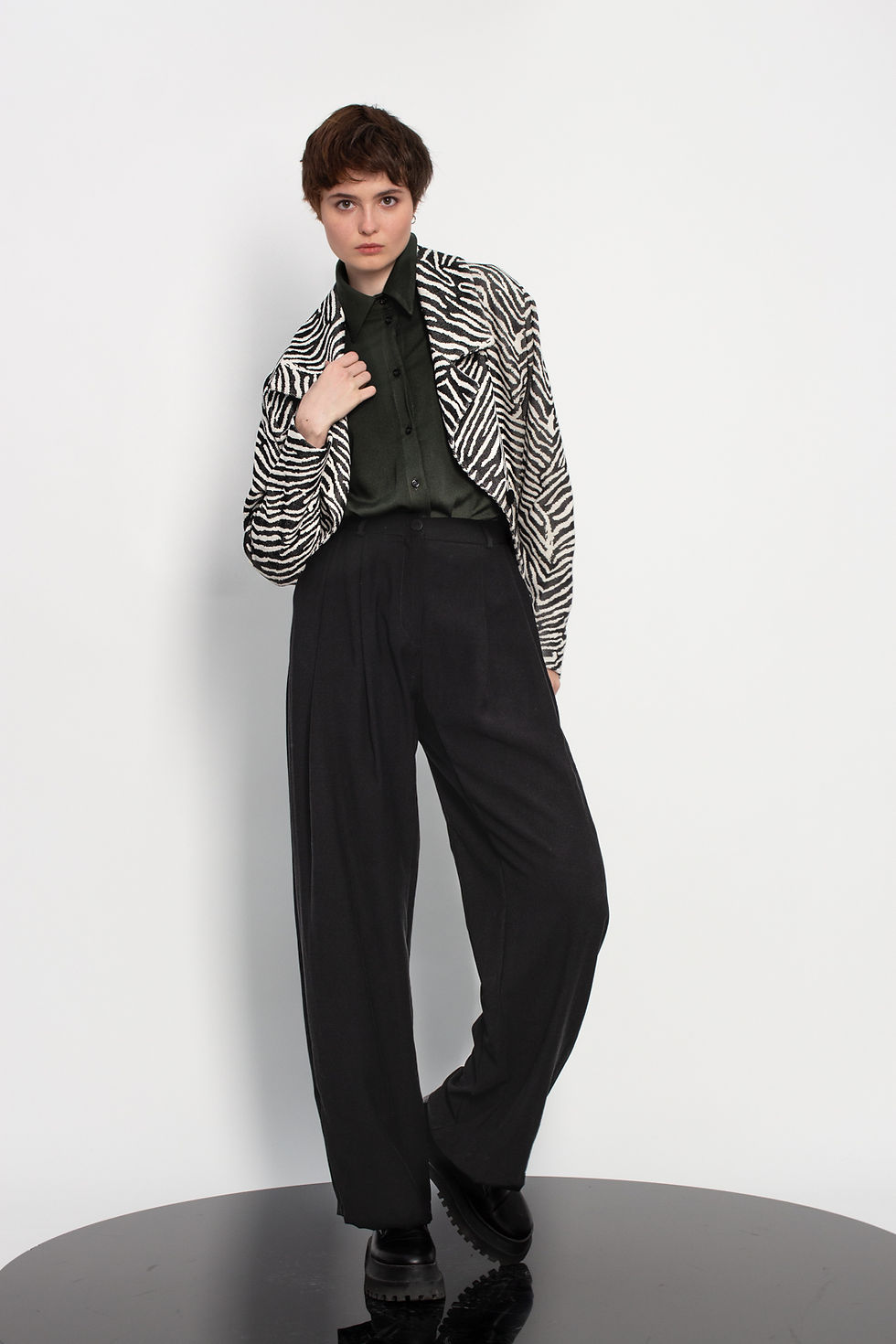 Thumbnail: Fitted sleeves shirt