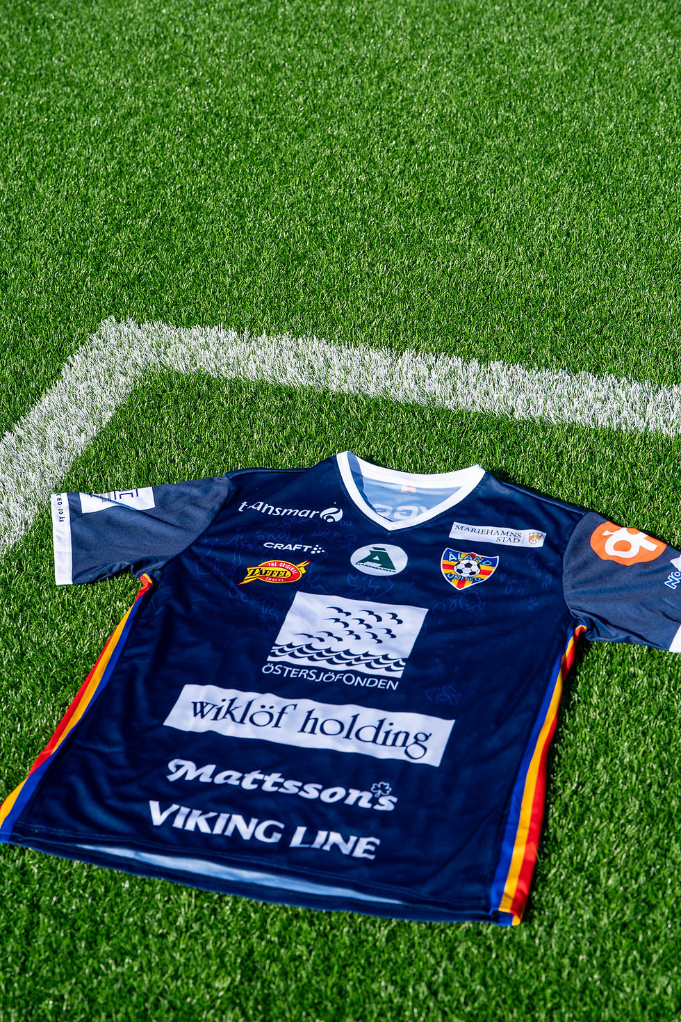 Thumbnail: Åland United jubileumströja - med namn och nummer