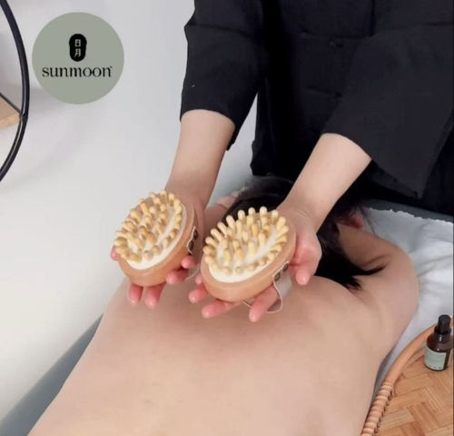 Using a Meridian Brush to stimulate the energy channels