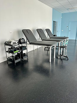 Les tables de soin et le matériel de physiothérapie