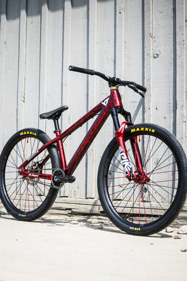 YT Industries – Dirt Love Blood Red