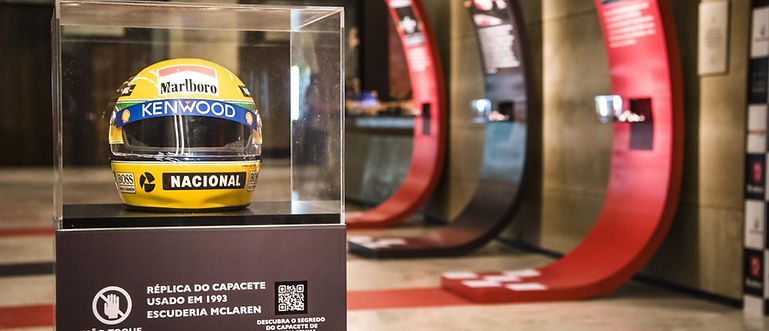 Senna-Sempre-Teatro-Riachuelo-1024x684.j