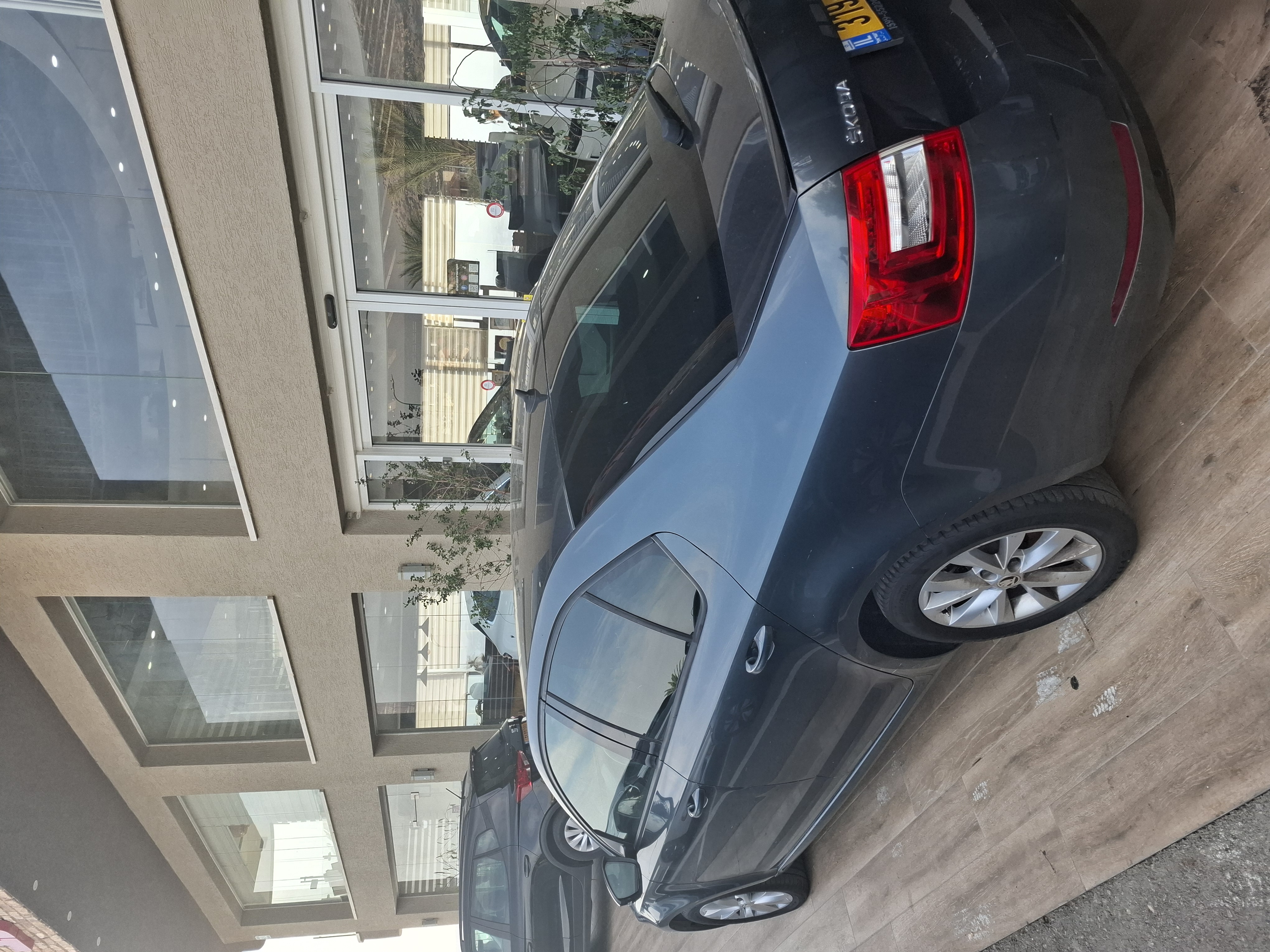 תמונות רכב סקודה OCTAVIA