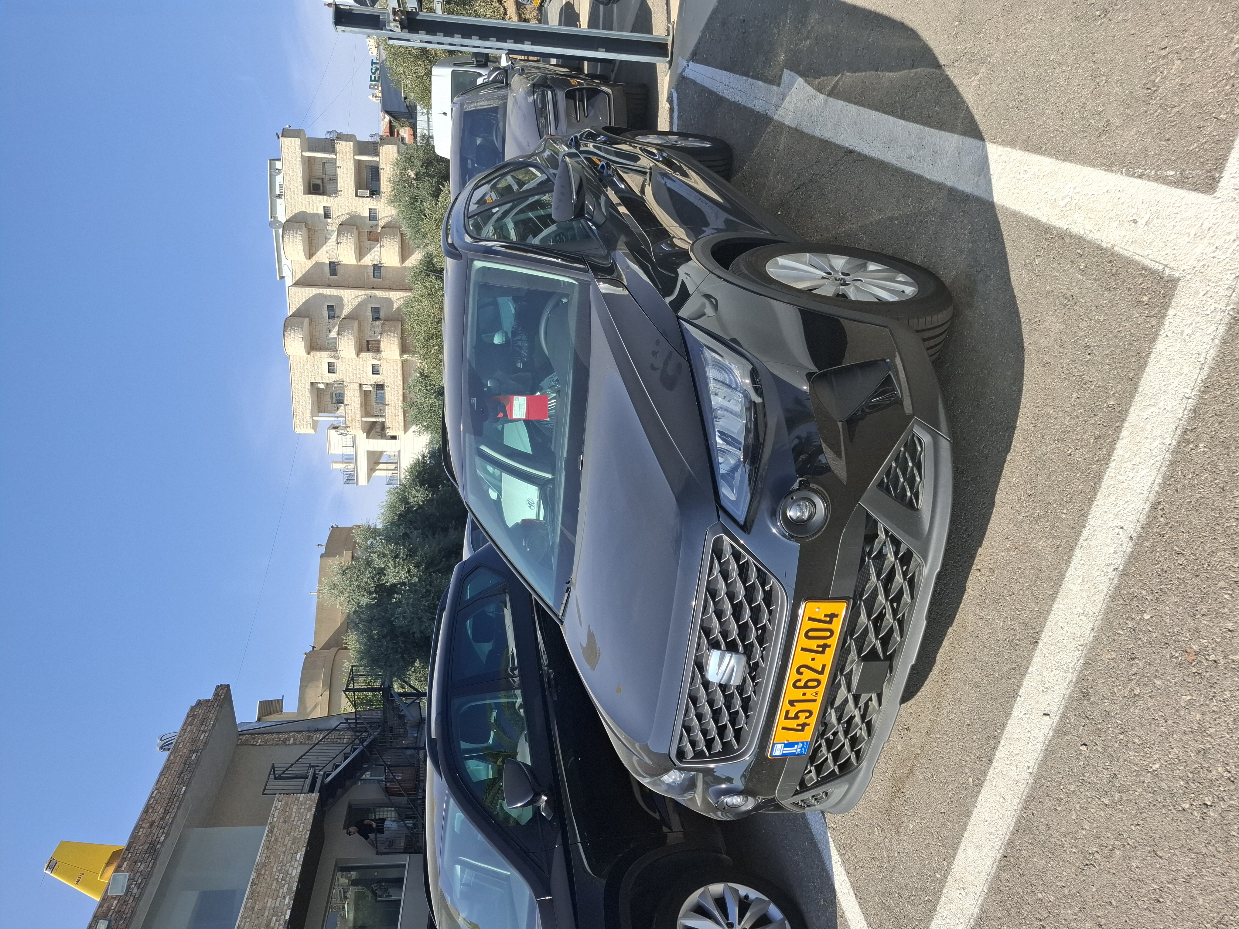 תמונות רכב סיאט ארונה