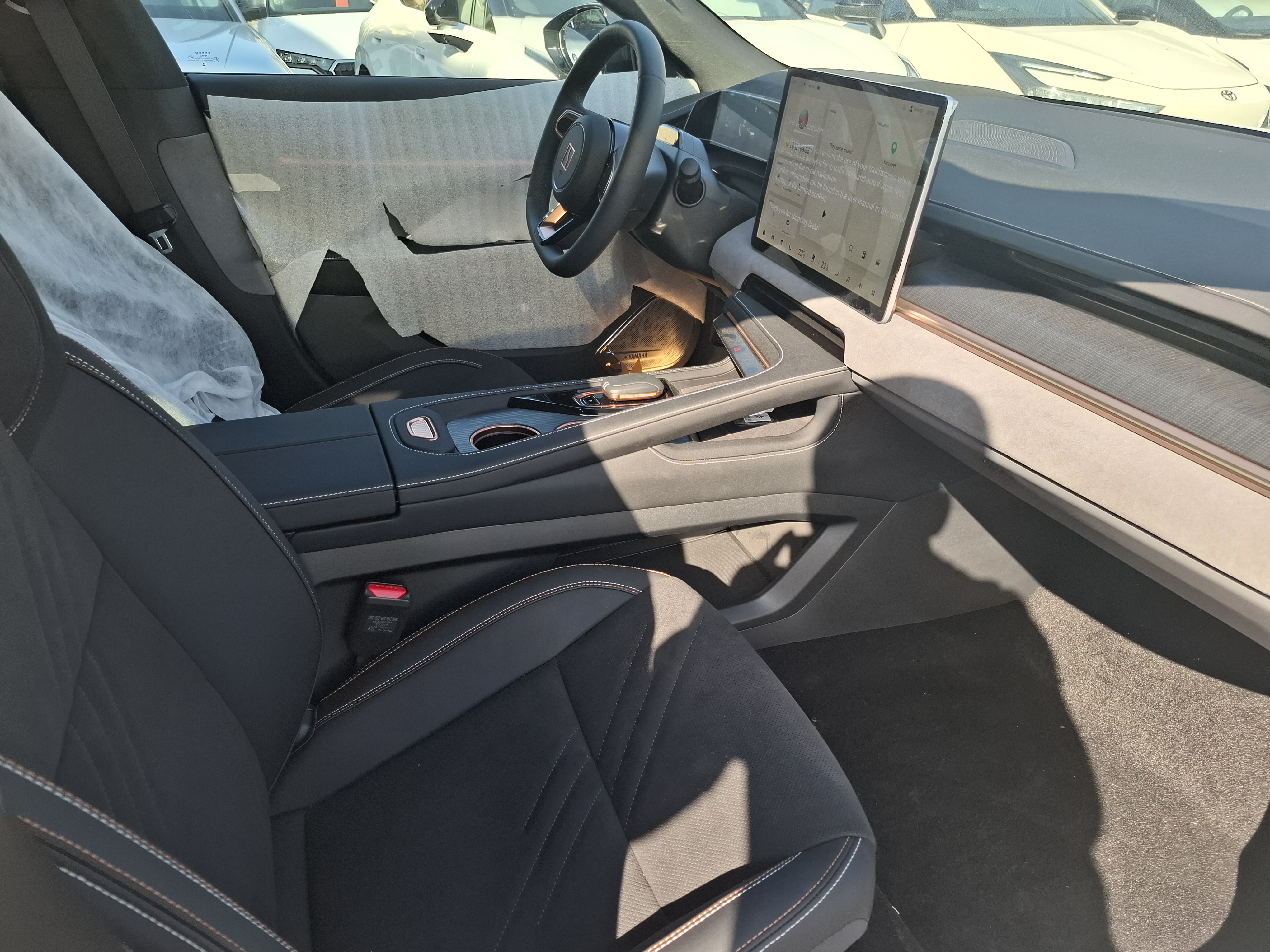 תמונות רכב זיקאר ZEEKR 001