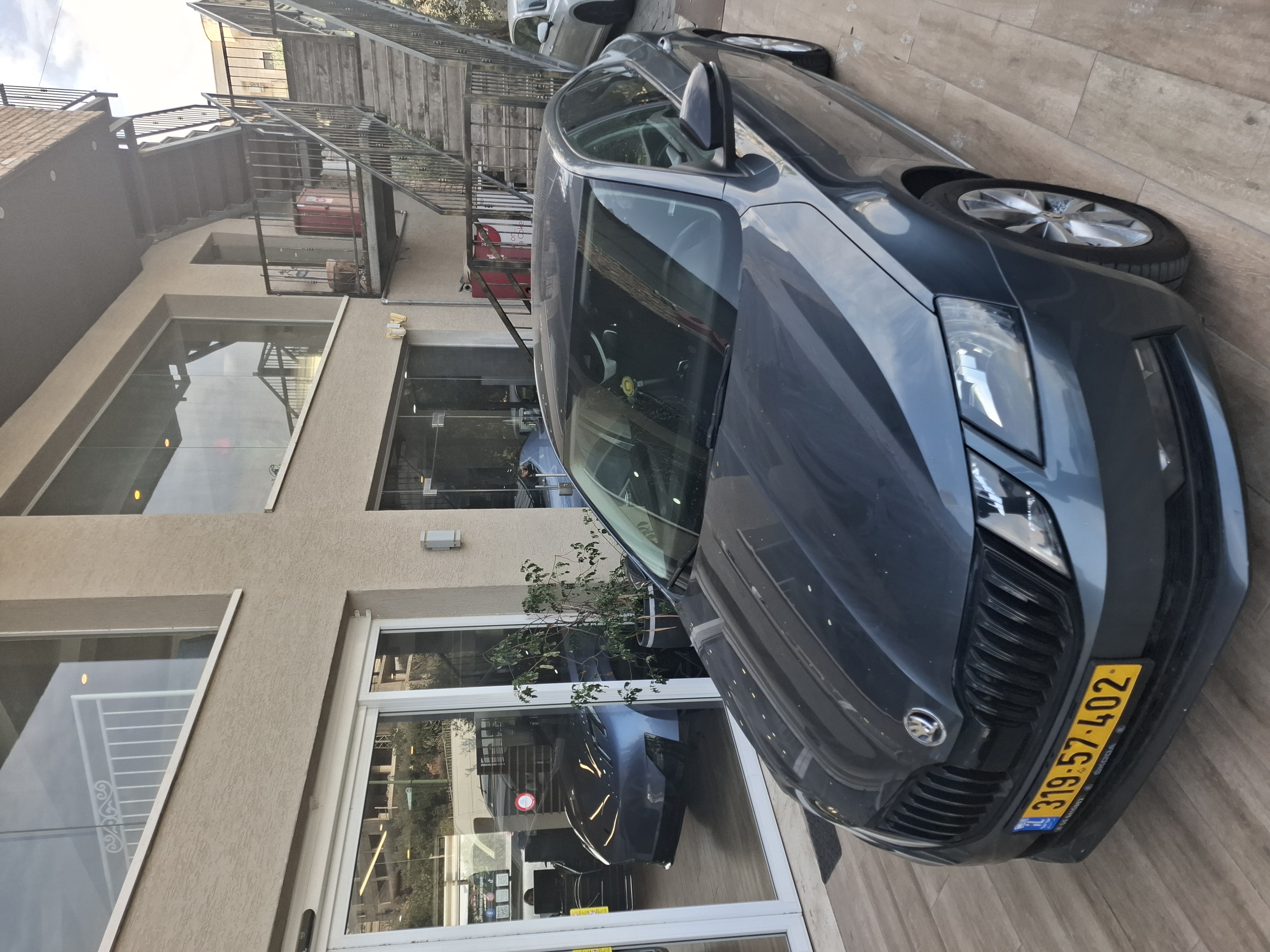 תמונות רכב סקודה OCTAVIA