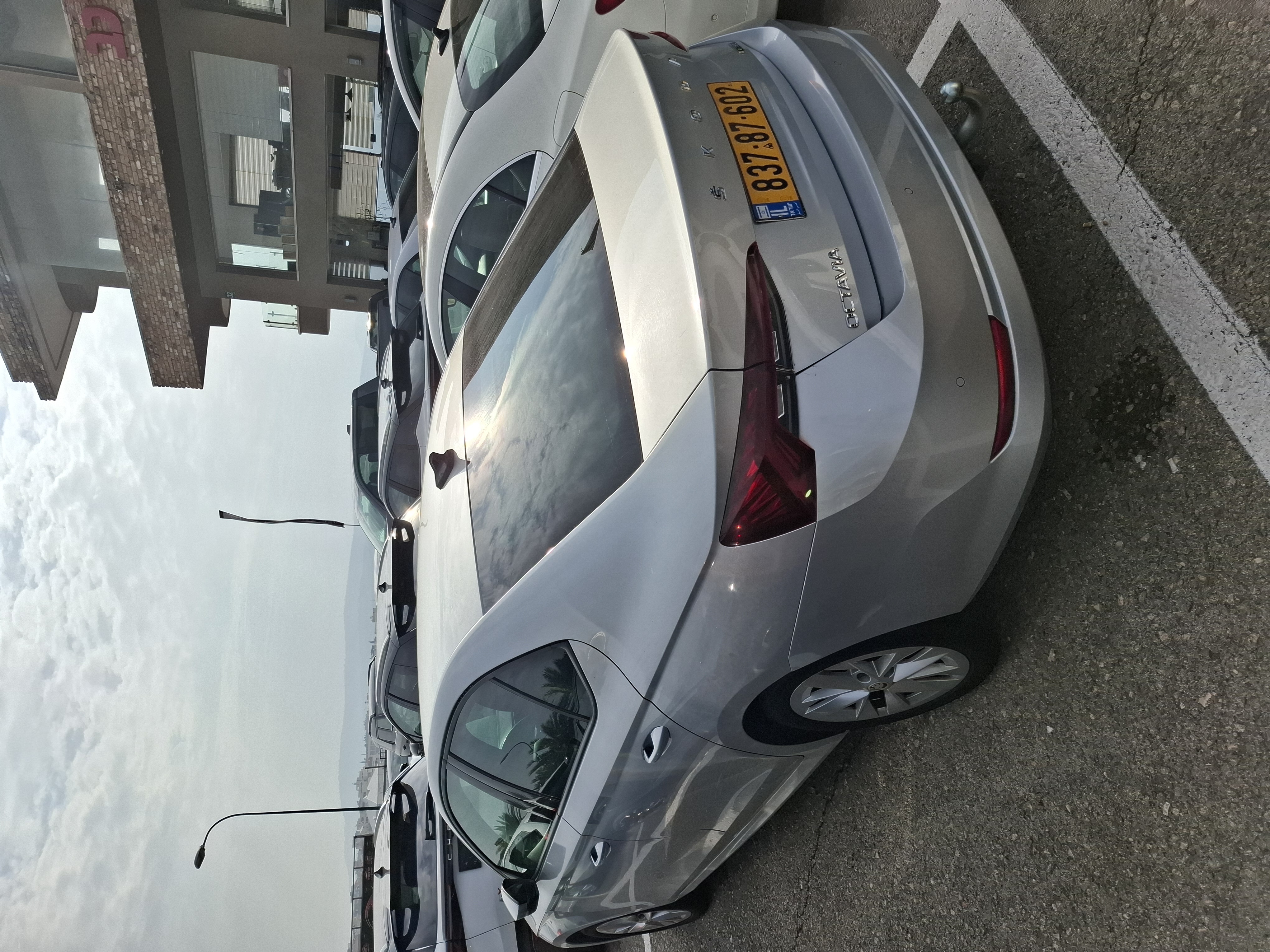 תמונות רכב סקודה OCTAVIA