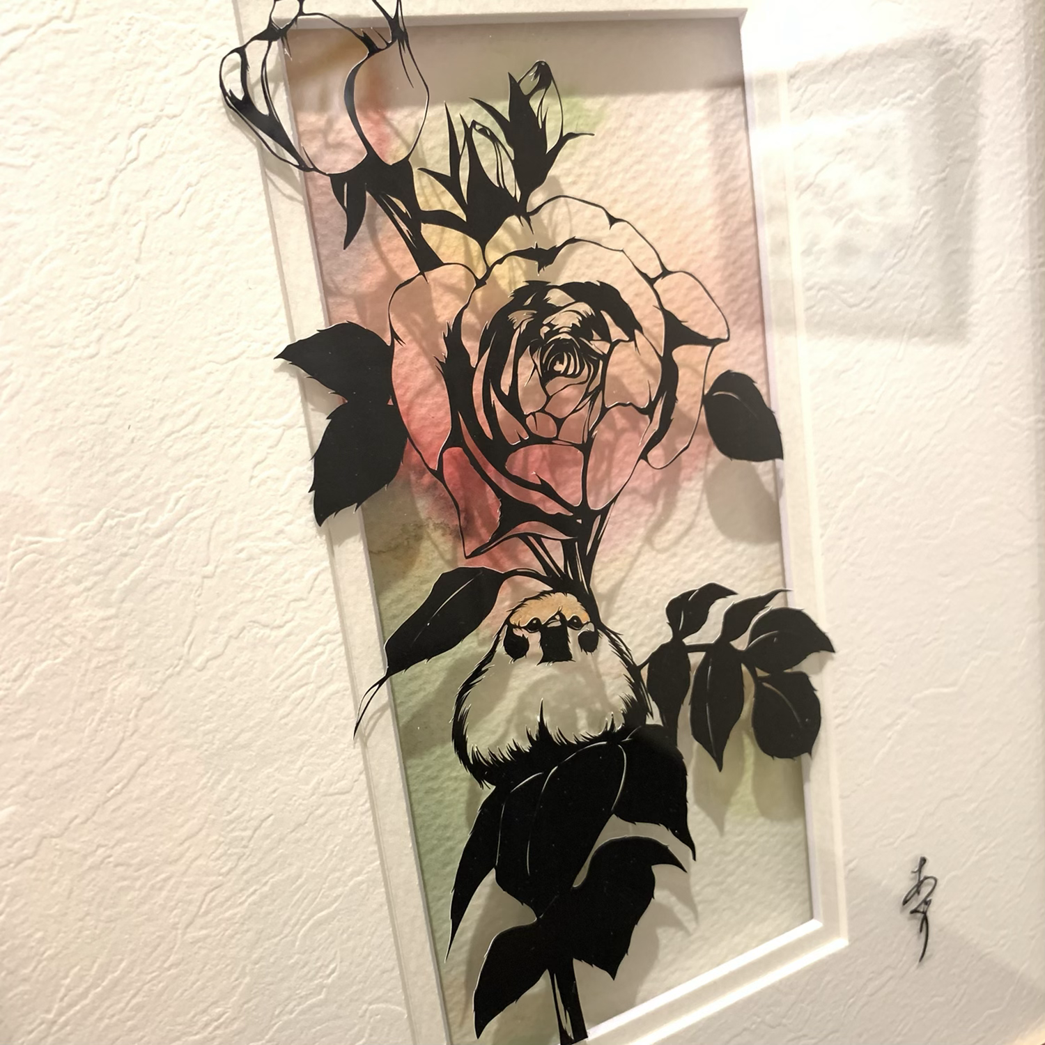 椿あぐり 作「めぐる季節のお庭シリーズ-薔薇と雀-」