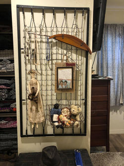 Baby bed spring into display.