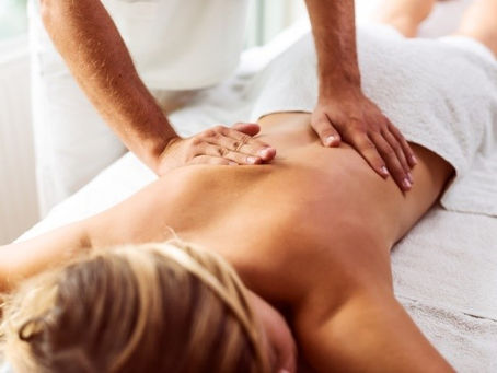 Massagem para Ansiedade – Quando o Corpo Aprende a Respirar Novamente