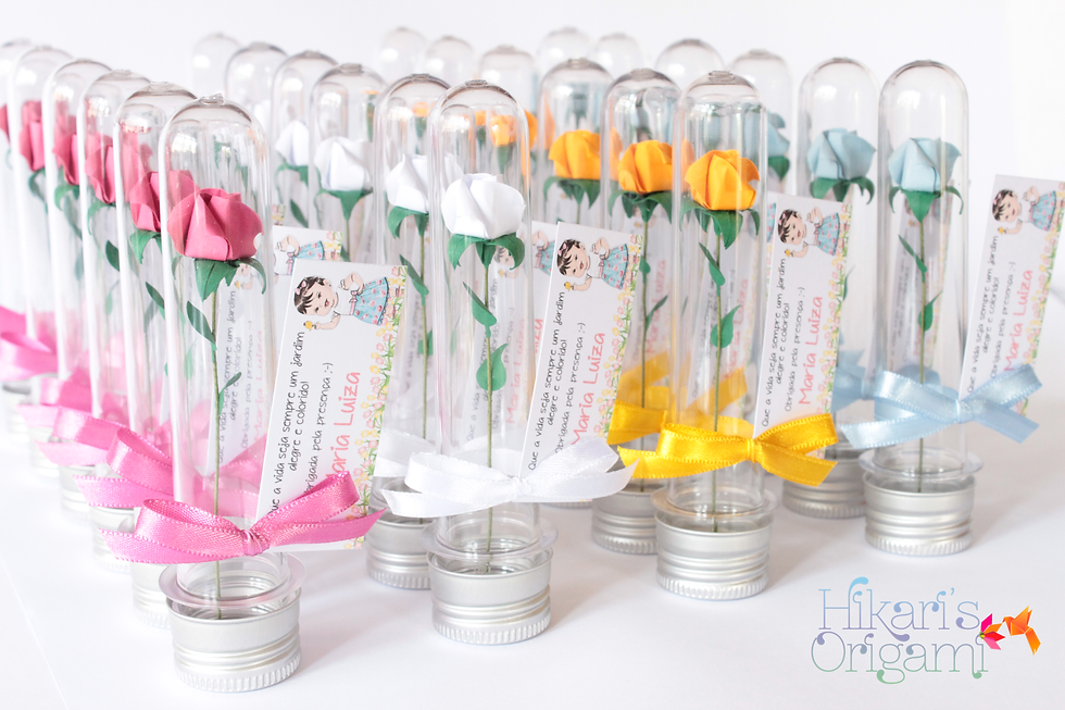 Thumbnail: Mini Rosas I no tubete - Aniversário