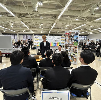 2025.6.1　新卒対象会社説明会を開催