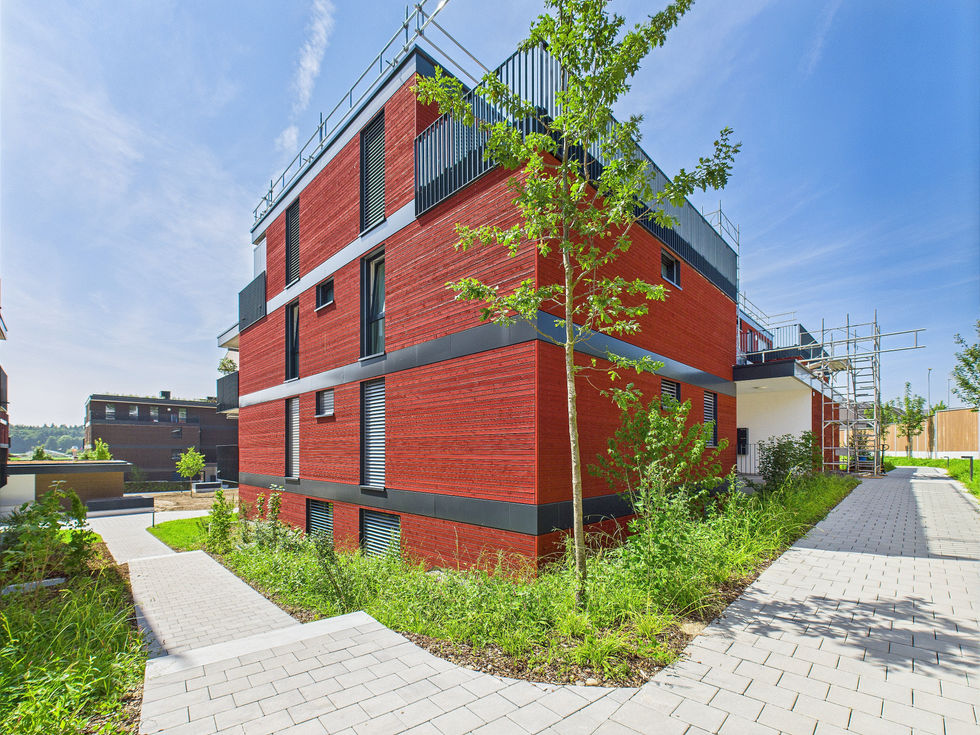 CAM04430G0-PR0020-STILL007