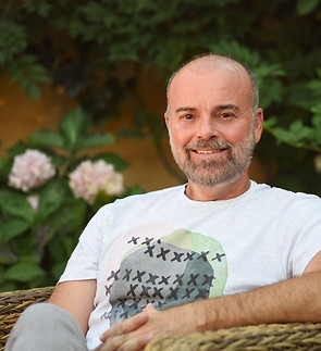 05-Arturo-Menor-AR.jpg