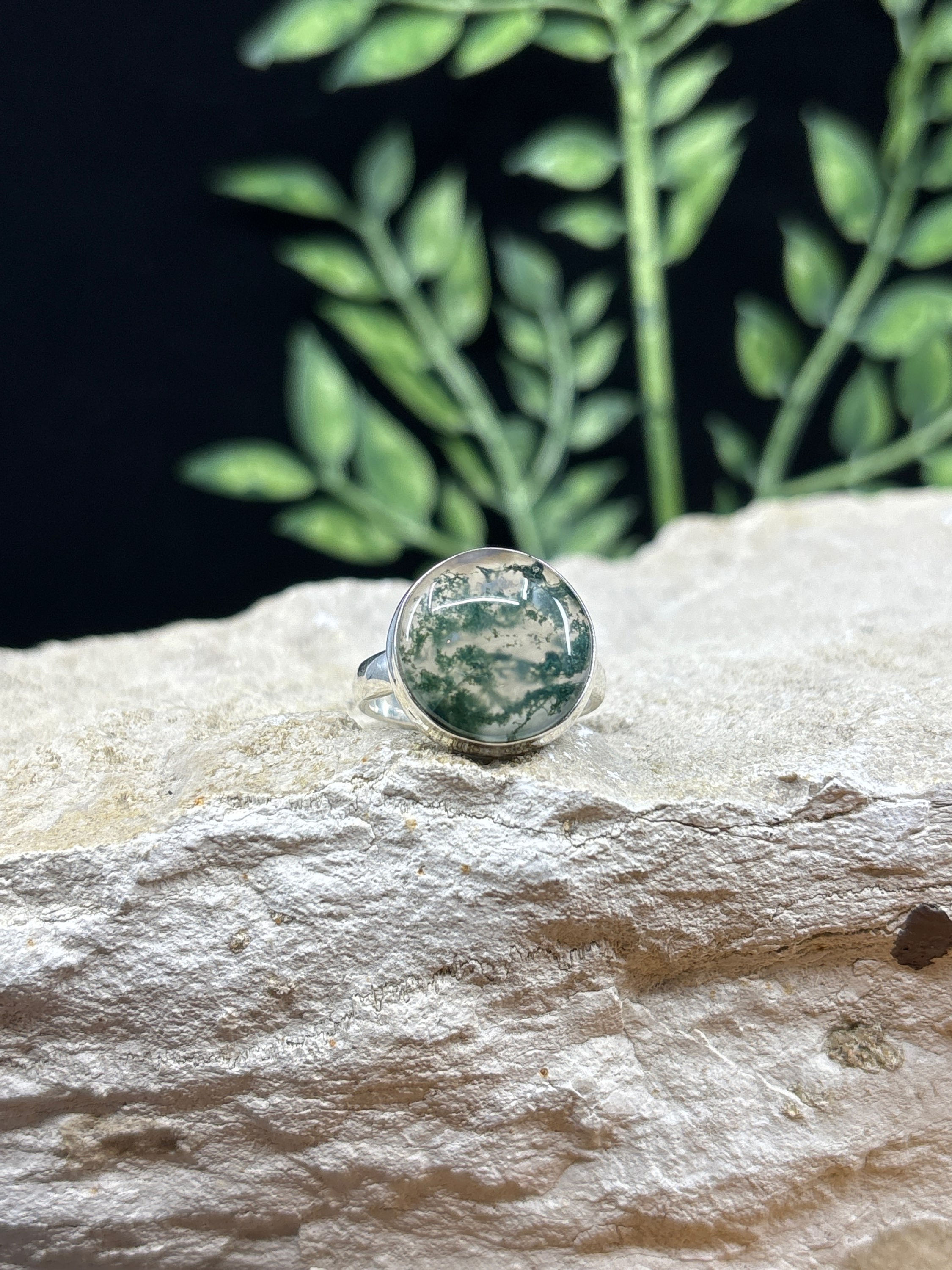 Moss Agate Round Sterling Silver Ring - Size 9