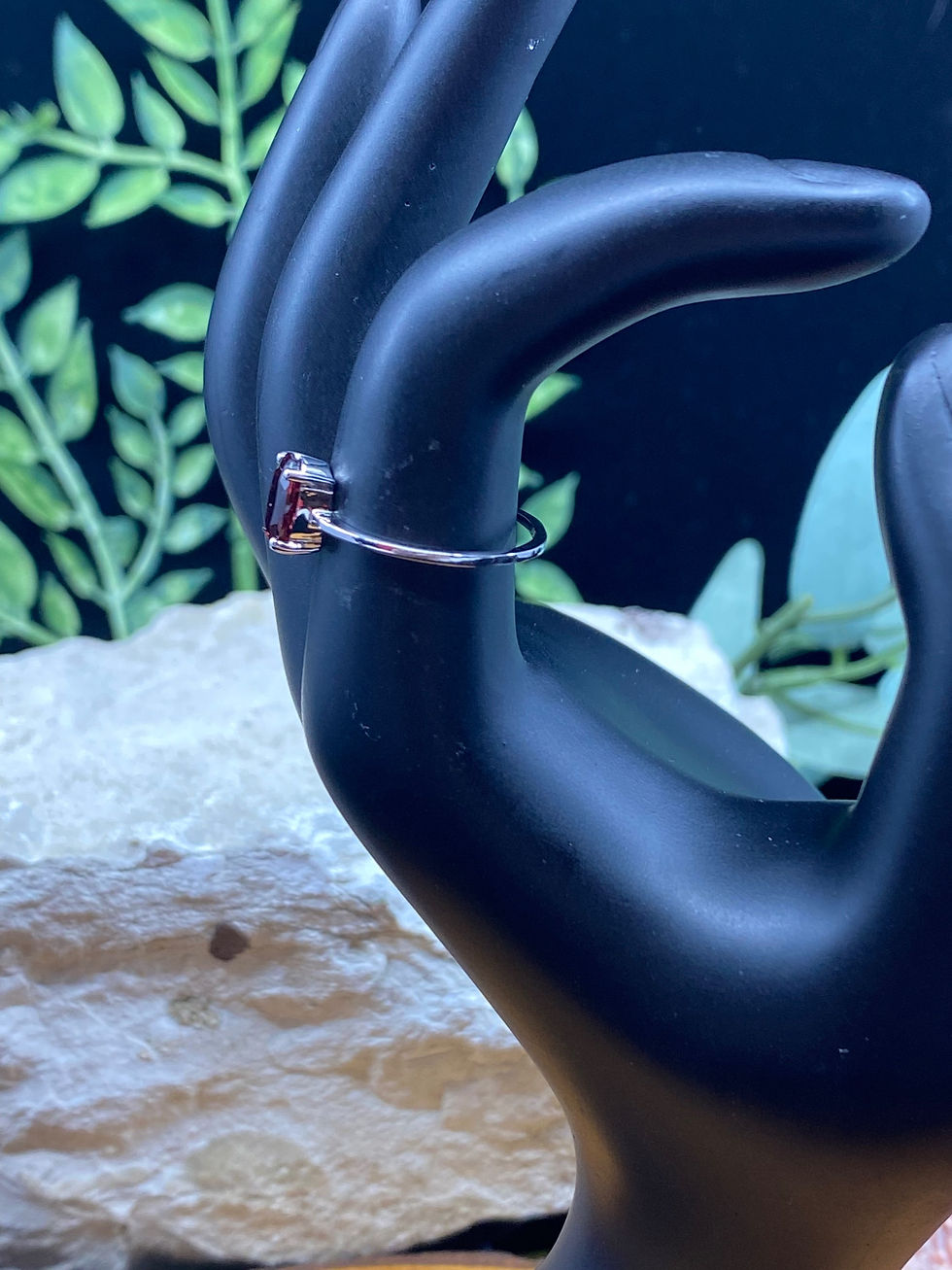 Thumbnail: Garnet Faceted Oval Sterling Silver Ring - Sm/E - Size 10