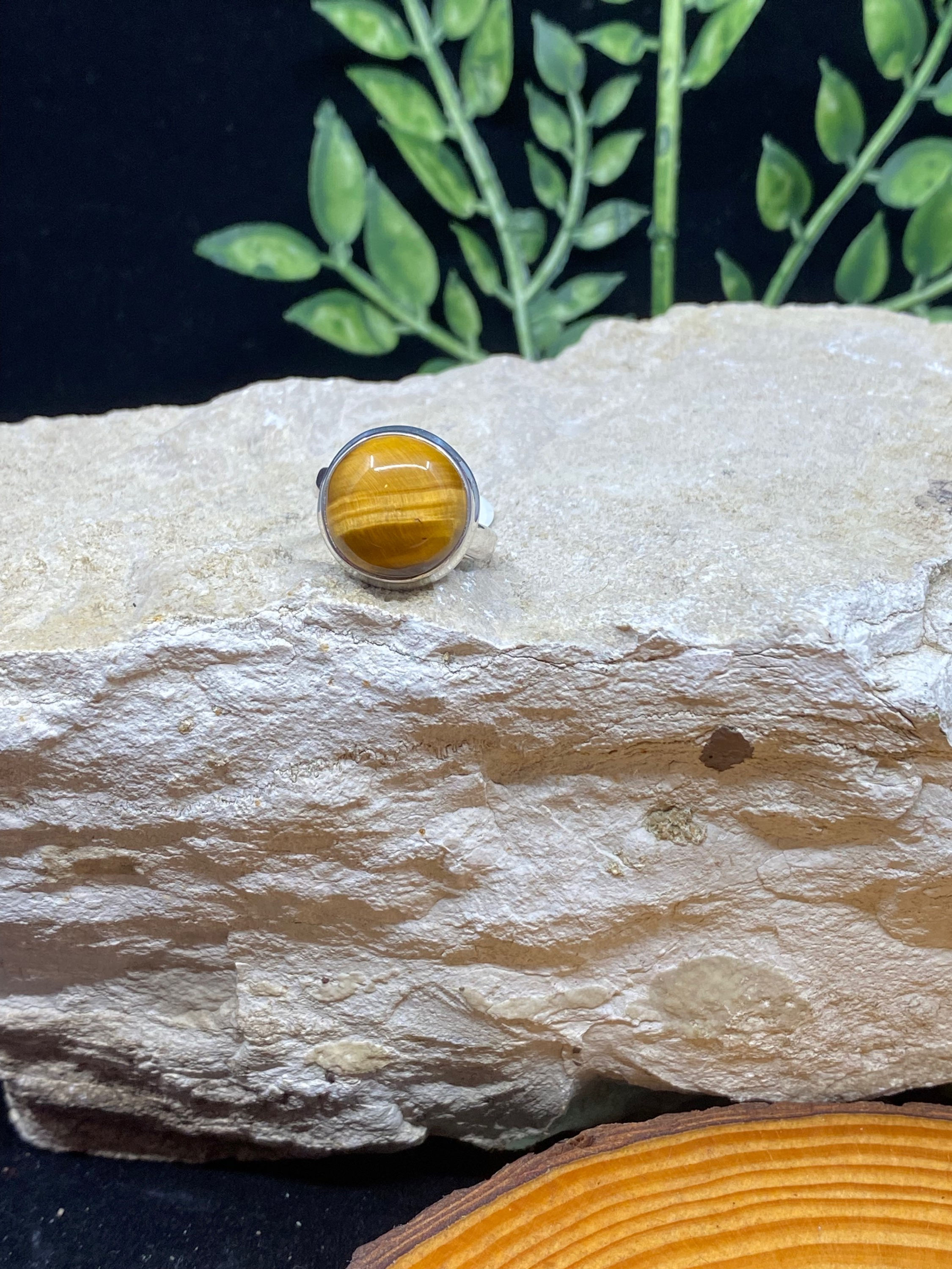 Tiger Eye Round Sterling Silver Ring - Lg/J - Size 7