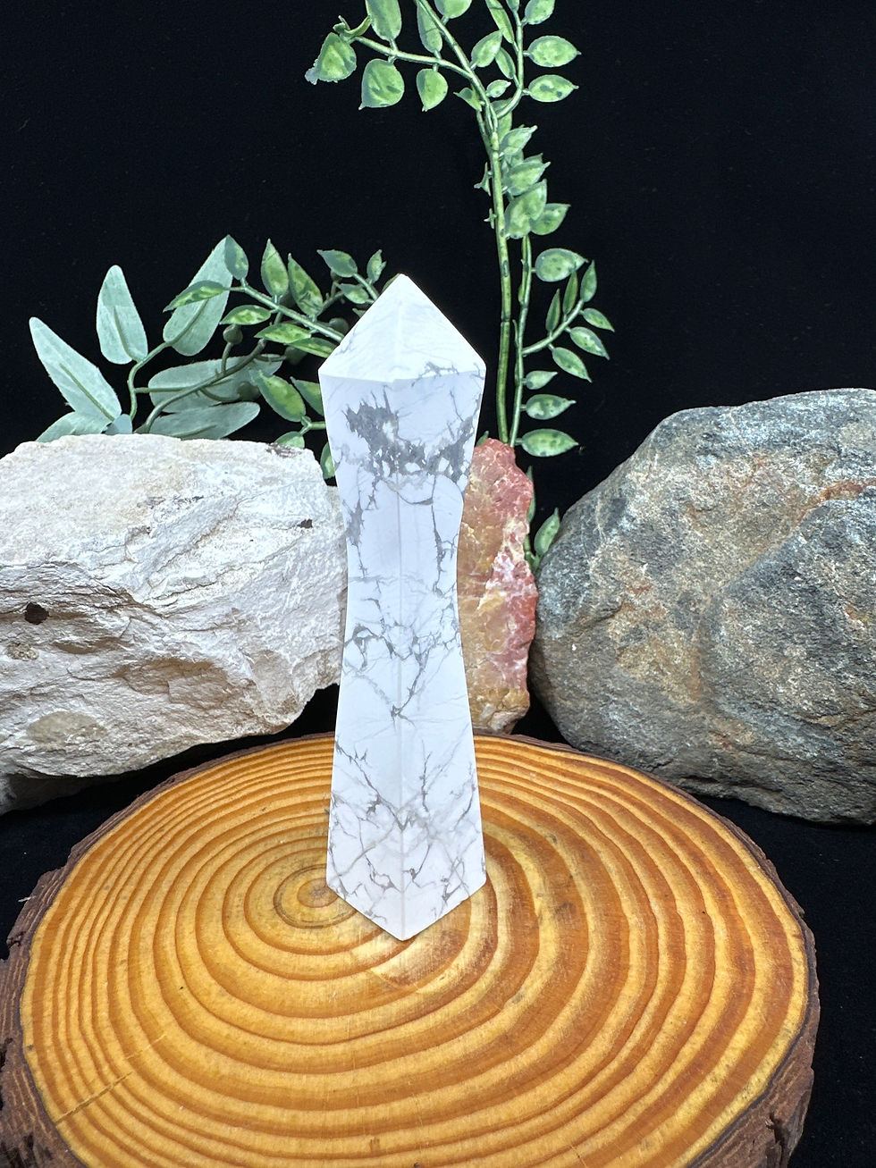 Thumbnail: Howlite Tower Point - 4