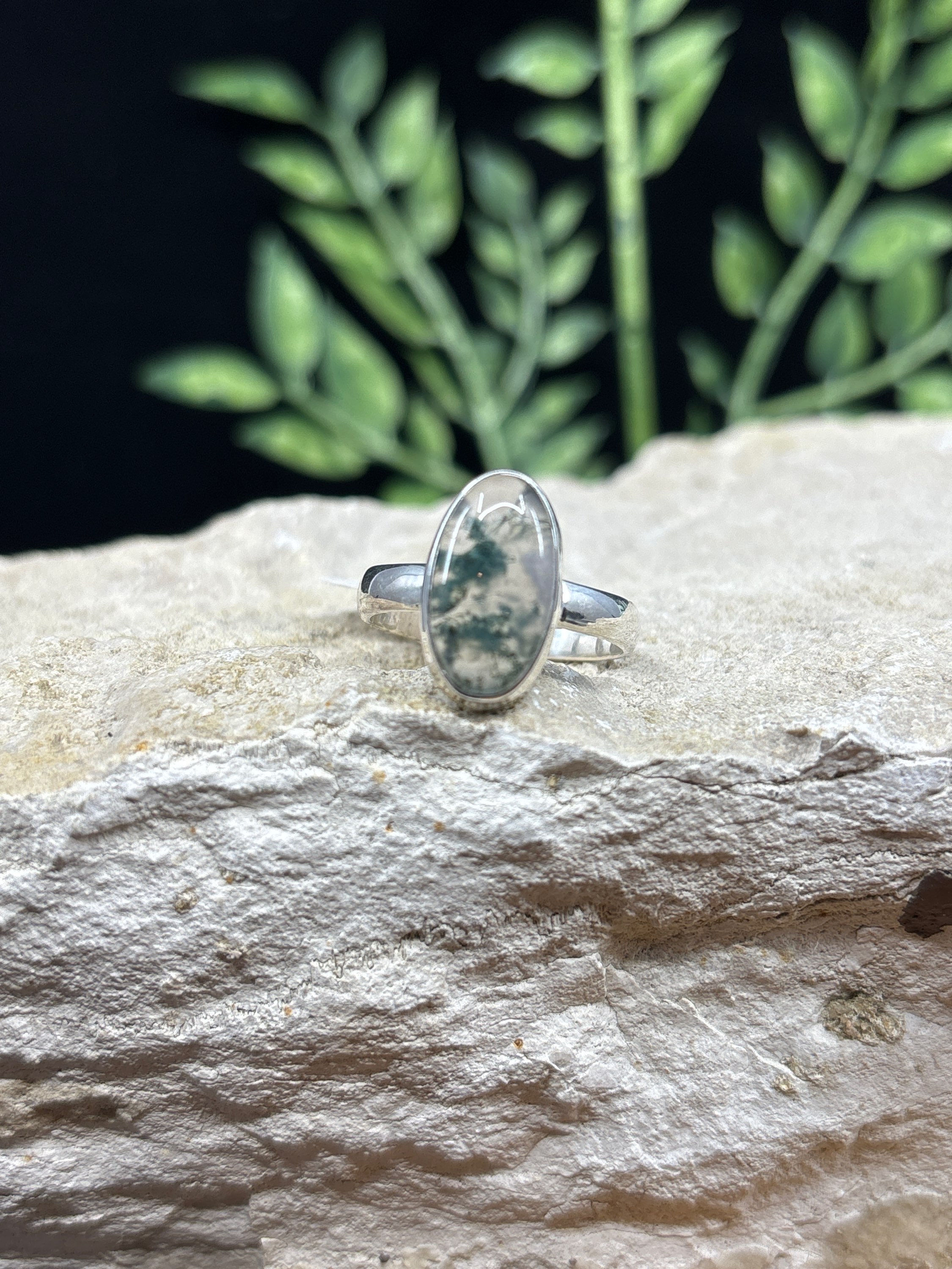 Moss Agate Oval Sterling Silver Ring - Size 10