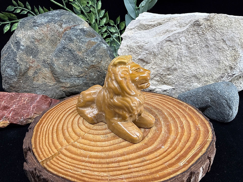 Thumbnail: Yellow Jade Laying Lion