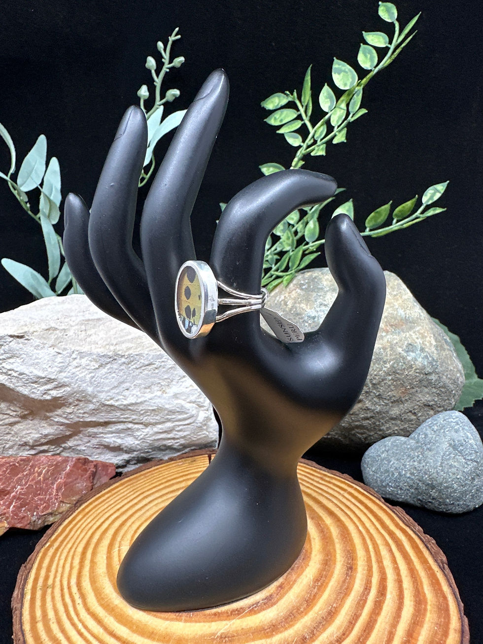 Thumbnail: Sunset Moth Wing Oval Sterling Silver Ring - Size 8