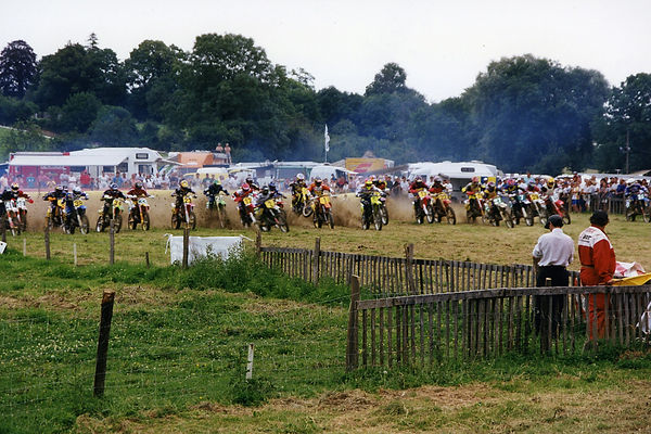 2001 (2).jpg