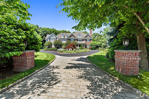 9 Hickory Pine Court