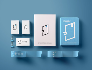 Basic-Stationery-Branding-Mockup-Vol13.j