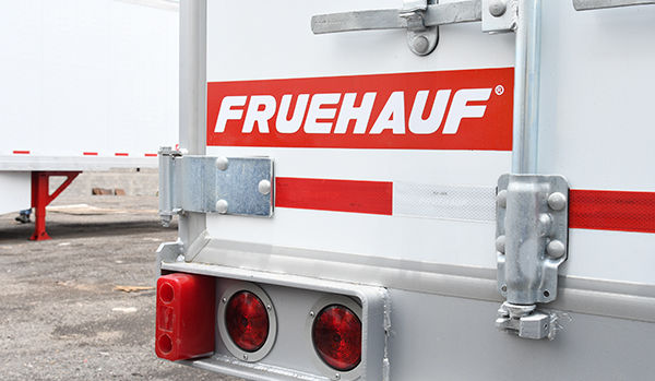 Fruehauf continúa como el fabricante número uno de semirremolques