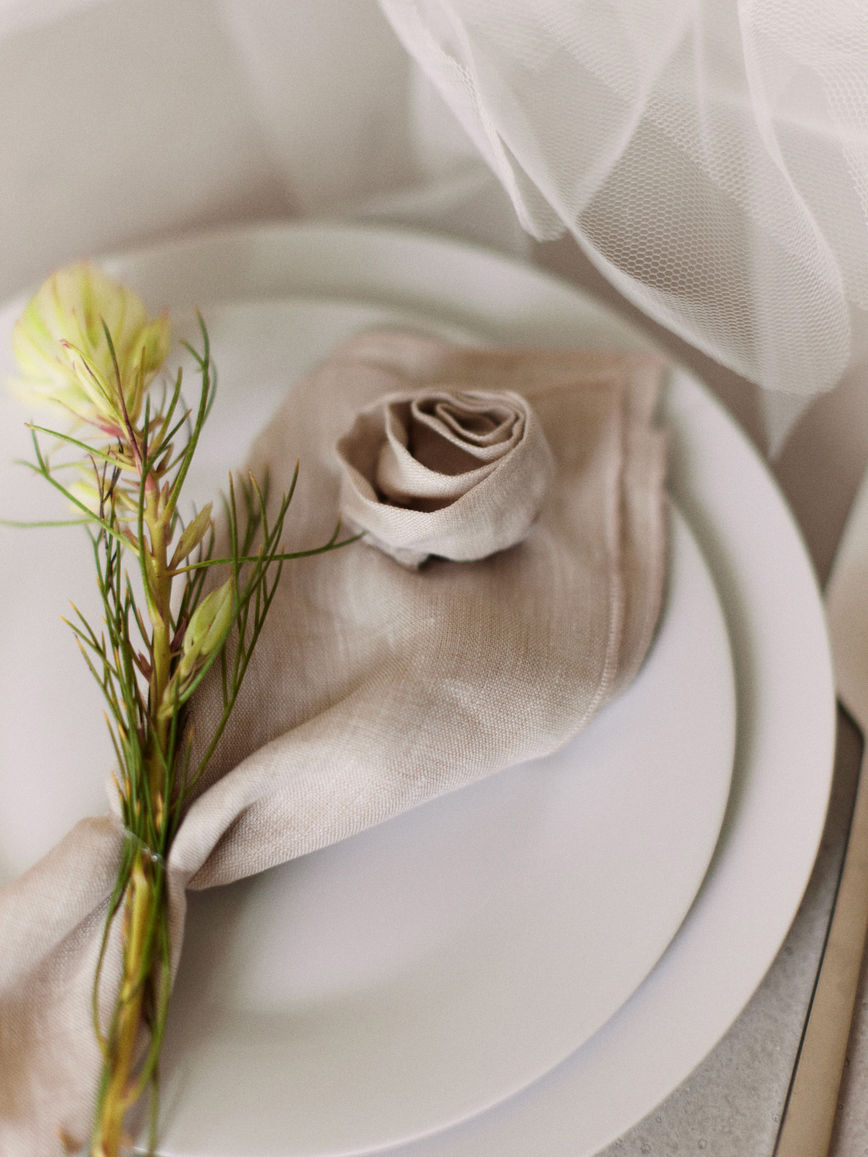 Fiore Napkin Natural Close Up