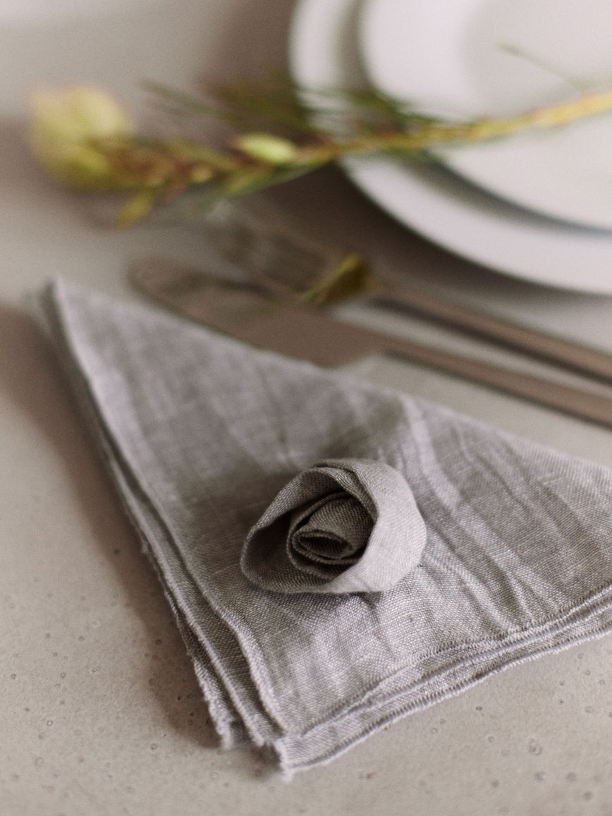 Fiore Napkin Grey Close Up