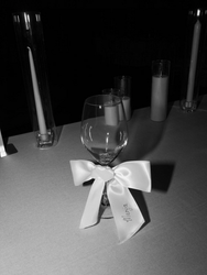 Place Bow Monochrome