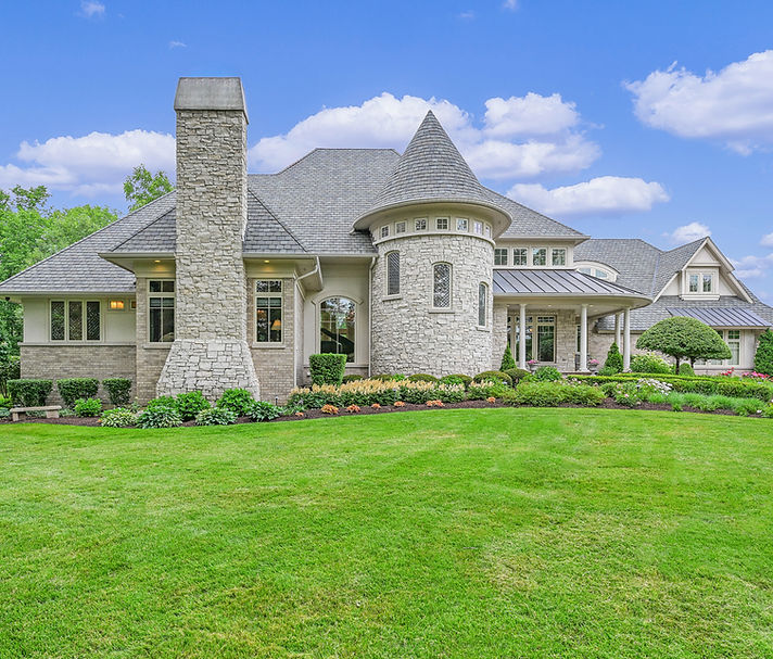 (c) Charlene Sligting_Docha Real Estate Photography_Front Exterior Oswego-3.jpg