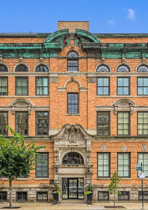 (c) Charlene Sligting_Docha RealEstate Photography_Chicago, 319 W Erie 3W-43.jpg
